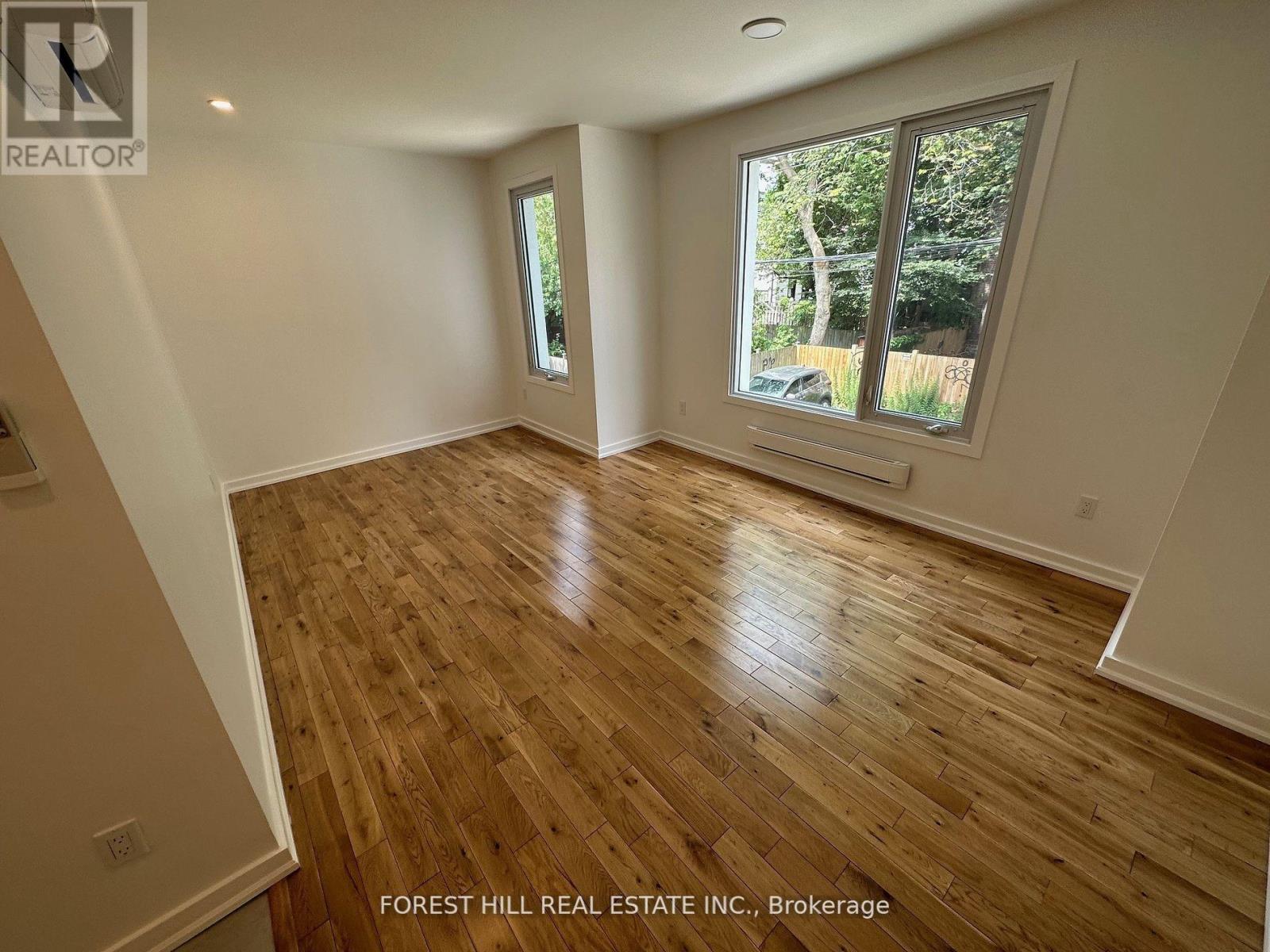 4 - 96 Harbord Street, Toronto, Ontario  M5S 1G6 - Photo 2 - C12210763