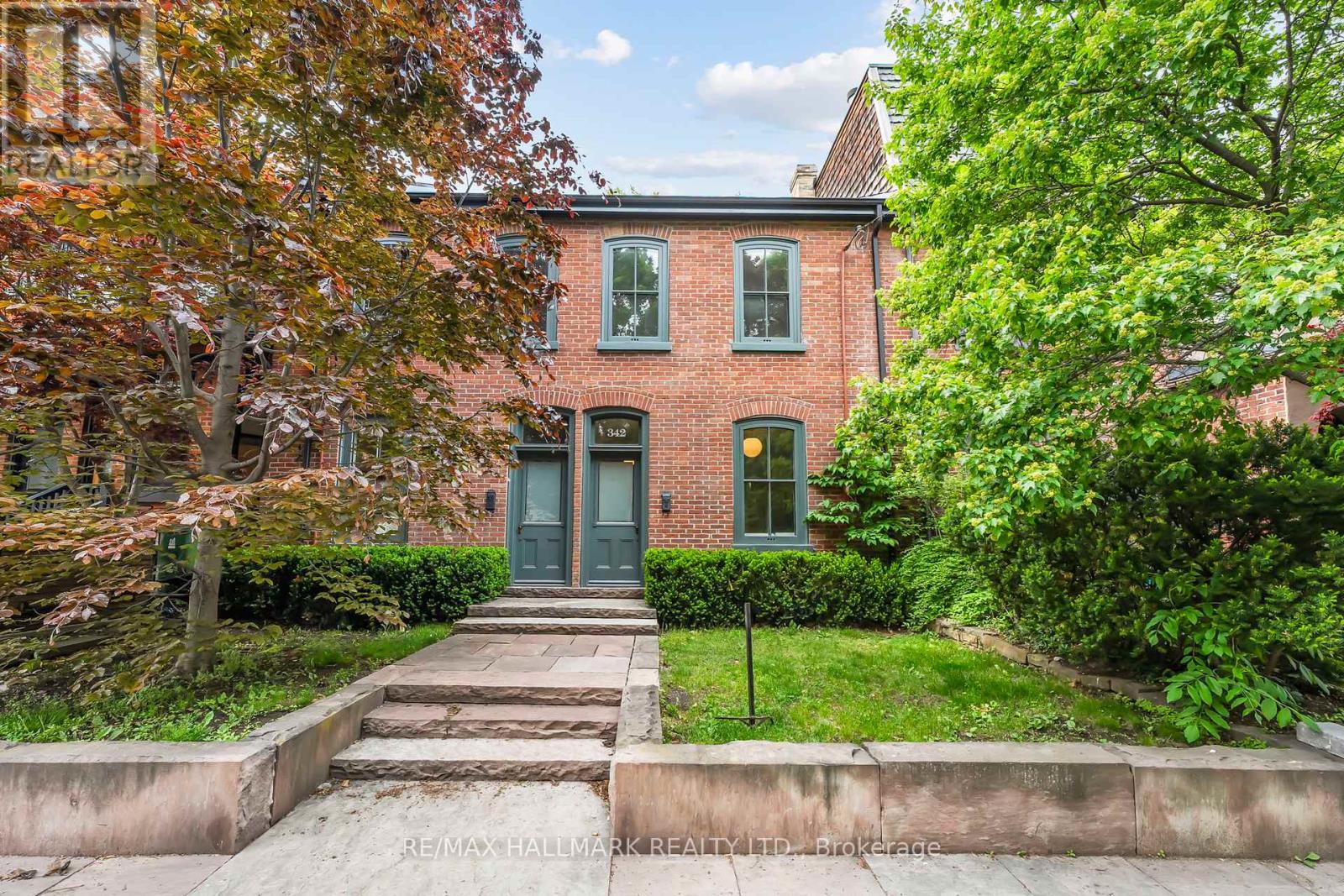 342 Wellesley Street E, Toronto, Ontario  M4X 1H3 - Photo 1 - C12210786