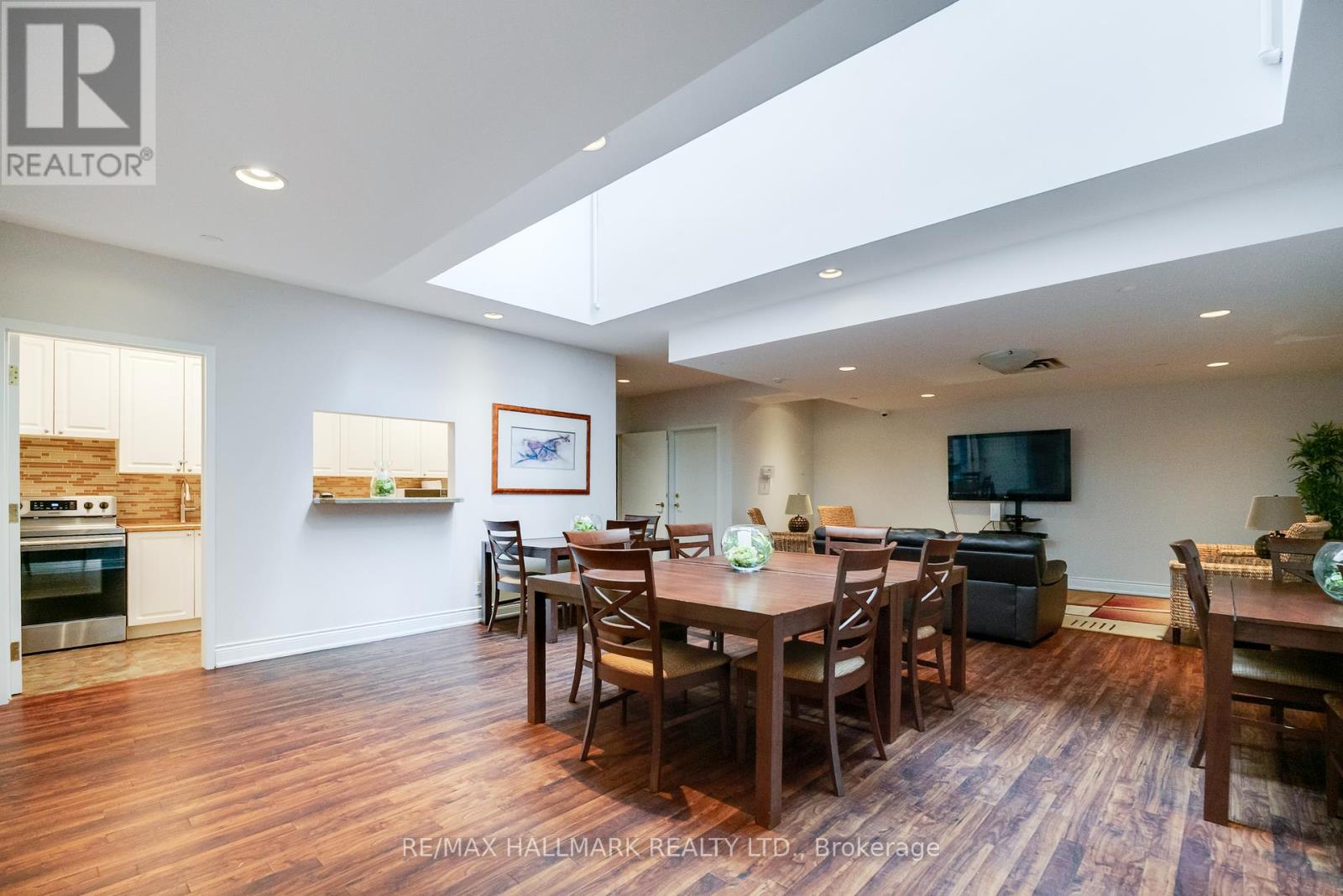 706 - 980 Yonge Street, Toronto (Annex), Ontario  M4W 3V8 - Photo 19 - C12210818