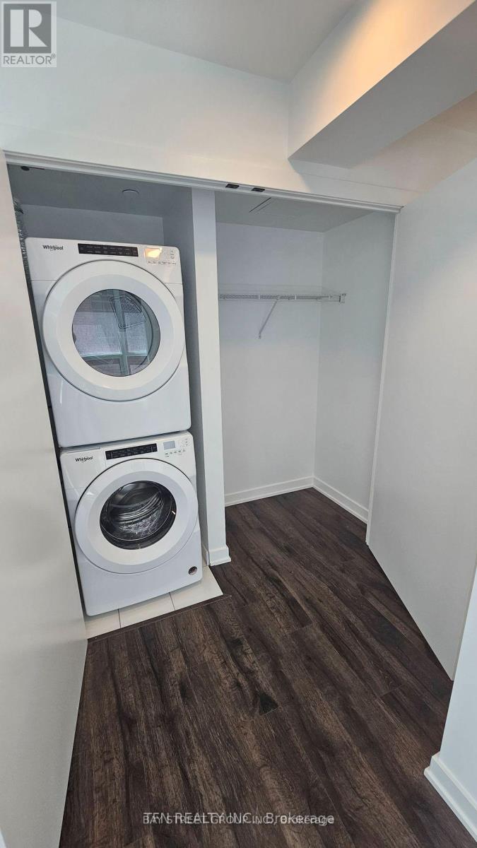 2302 - 327 King Street W, Toronto (Waterfront Communities), Ontario  M5V 0W7 - Photo 12 - C12210831