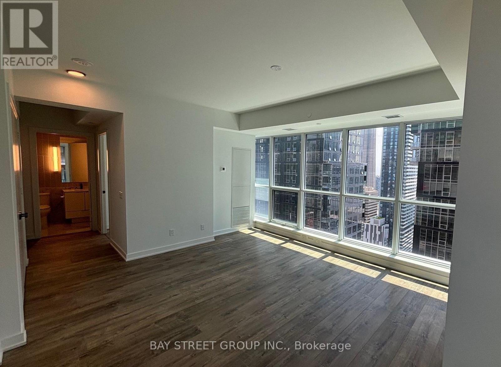 2302 - 327 King Street W, Toronto (Waterfront Communities), Ontario  M5V 0W7 - Photo 7 - C12210831