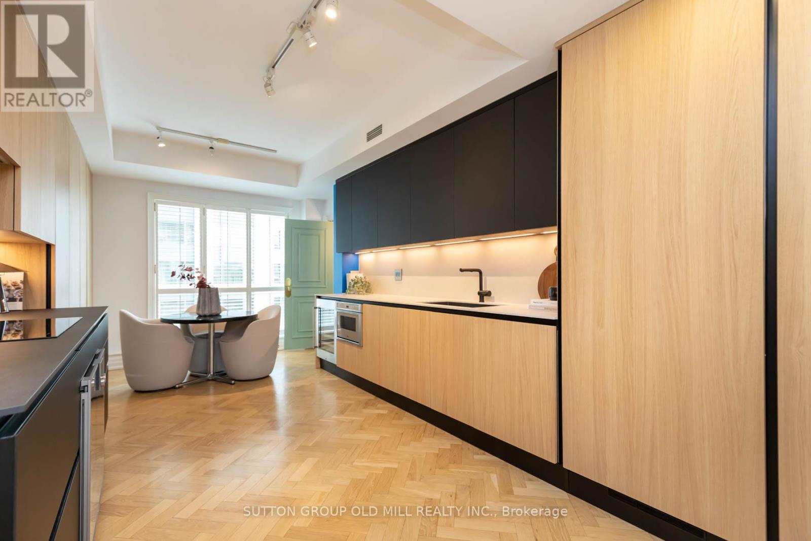 700 - 38 Avenue Road, Toronto (Annex), Ontario  M5R 2G2 - Photo 17 - C12210832
