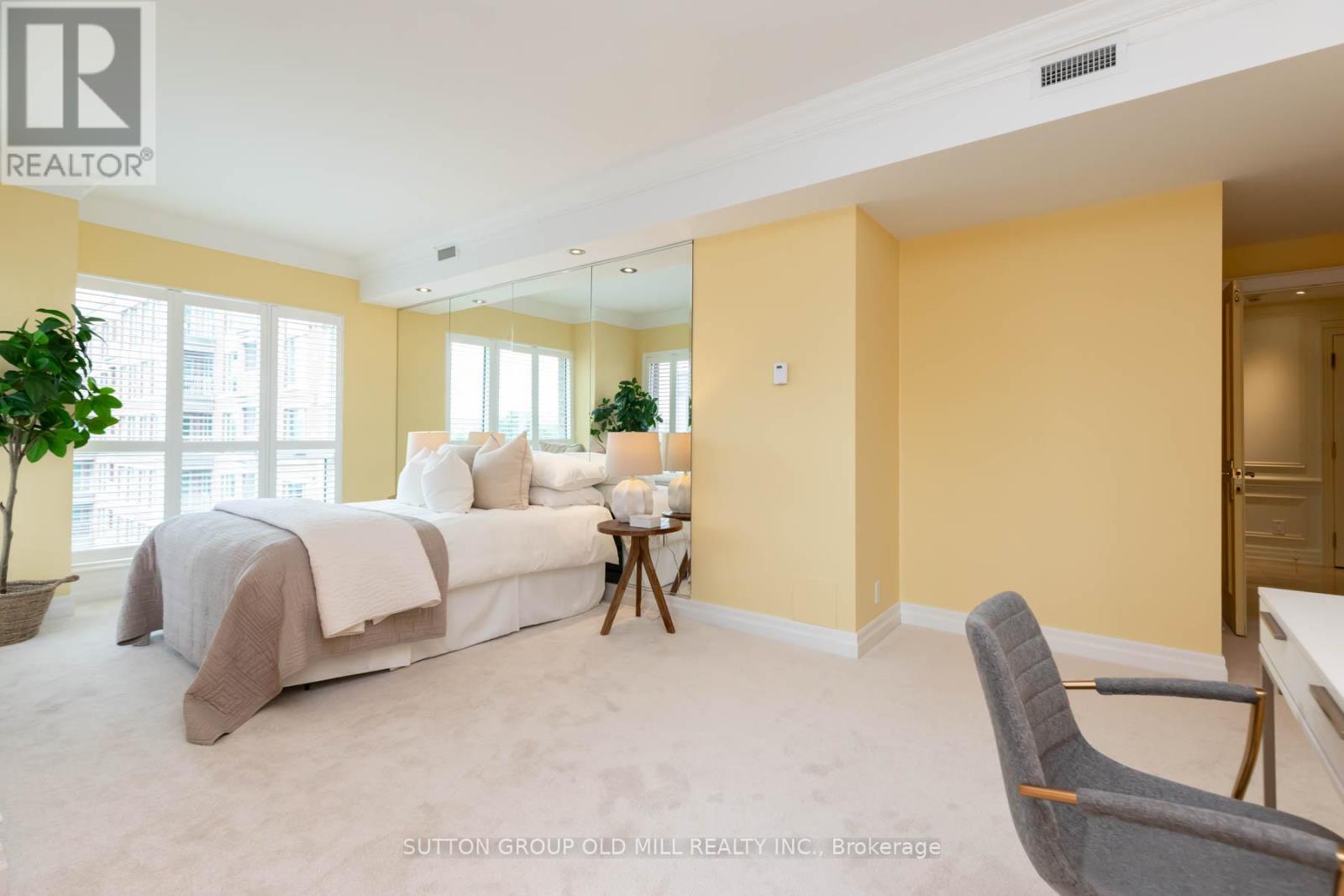 700 - 38 Avenue Road, Toronto (Annex), Ontario  M5R 2G2 - Photo 24 - C12210832