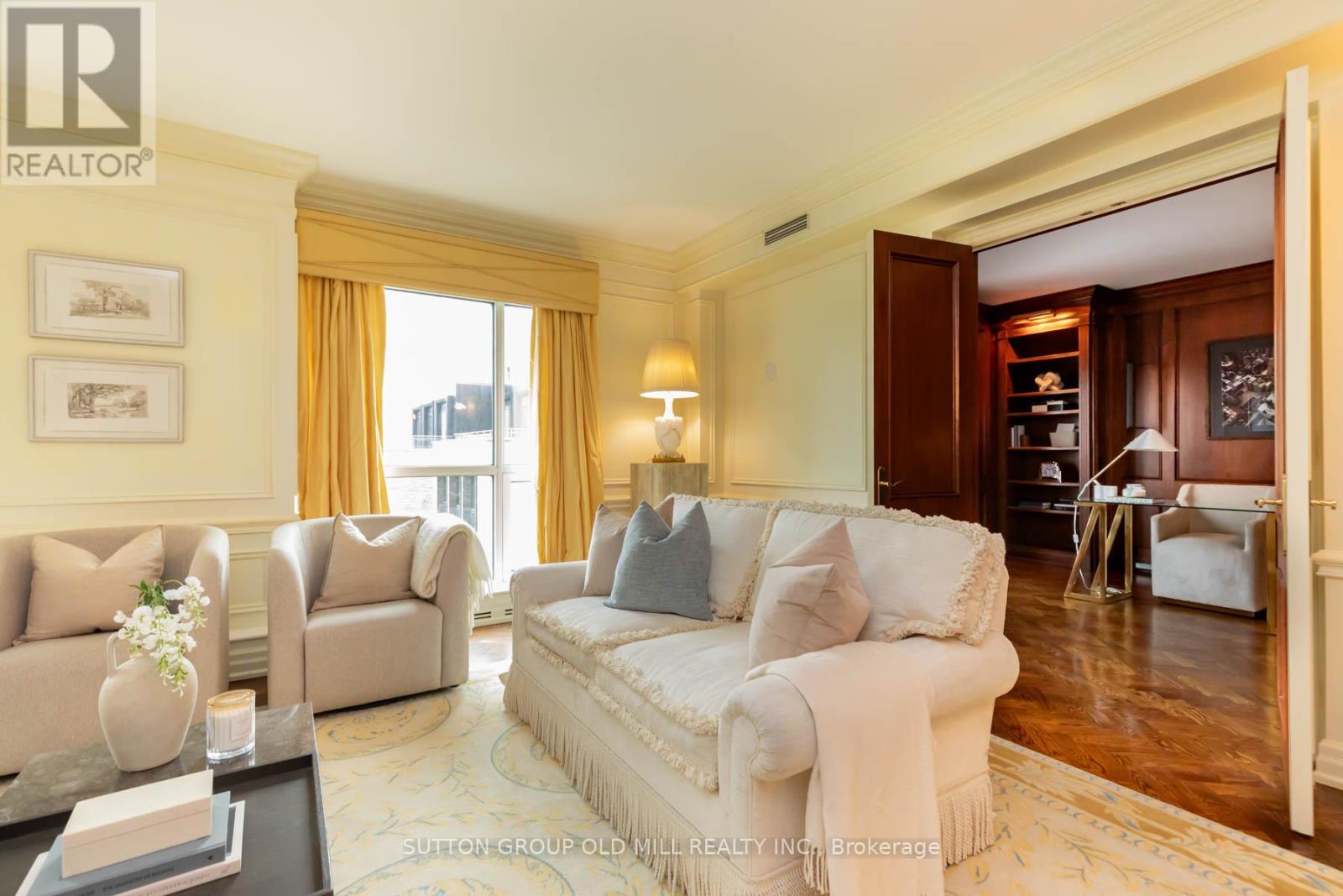 700 - 38 Avenue Road, Toronto (Annex), Ontario  M5R 2G2 - Photo 7 - C12210832