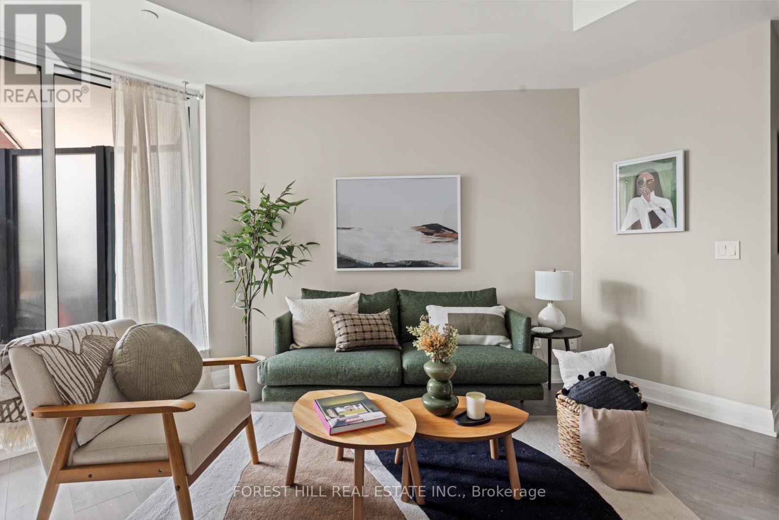 218 - 1 BELSIZE DRIVE, Toronto, Ontario