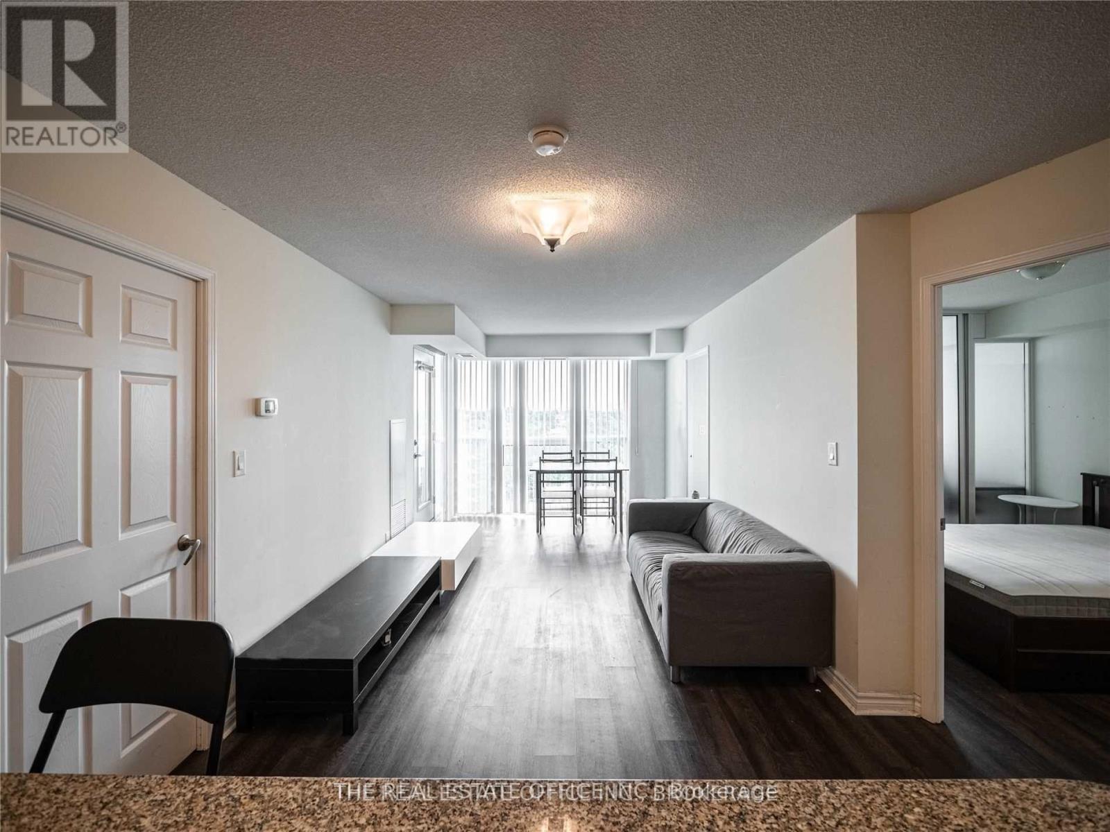 1221 - 35 Hollywood Avenue, Toronto, Ontario  M2N 0A9 - Photo 10 - C12210880