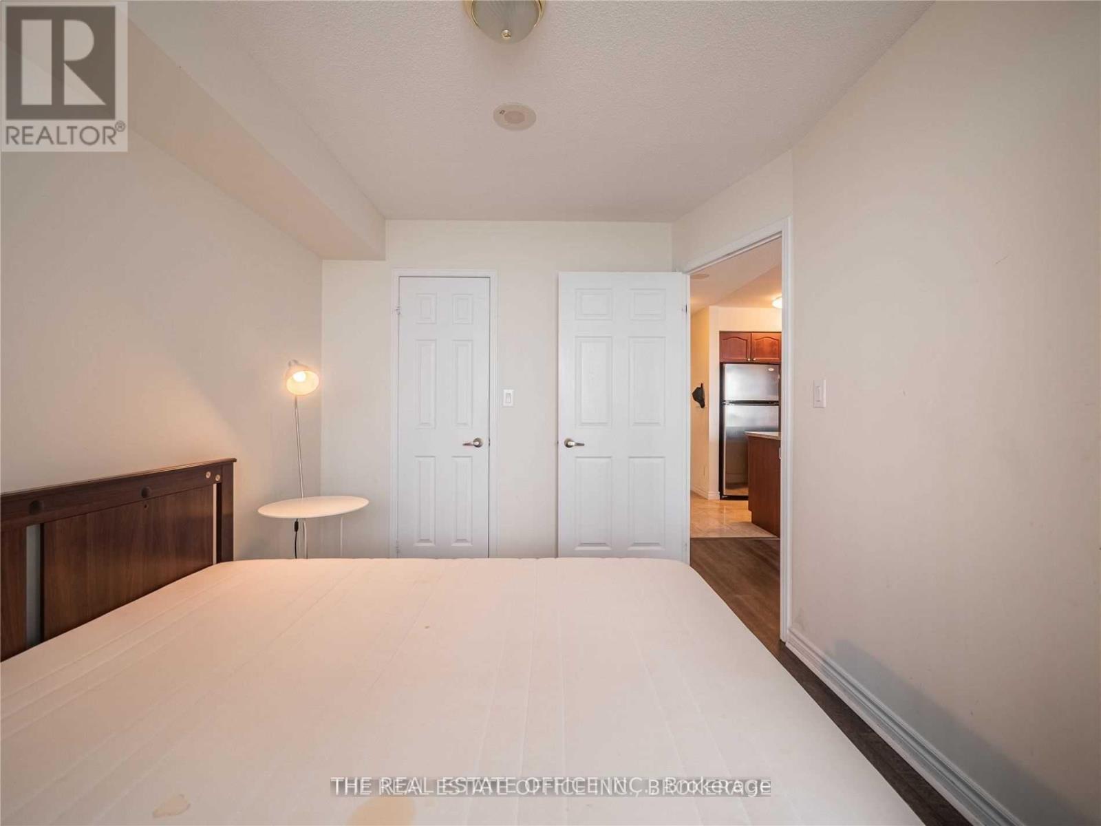 1221 - 35 Hollywood Avenue, Toronto, Ontario  M2N 0A9 - Photo 17 - C12210880