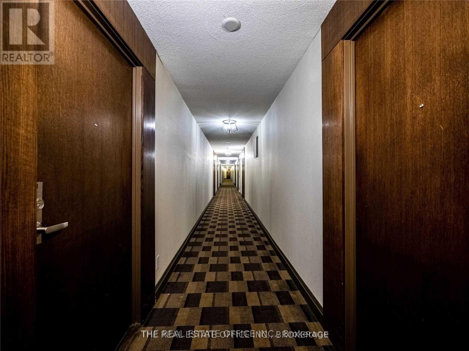 1221 - 35 Hollywood Avenue, Toronto, Ontario  M2N 0A9 - Photo 3 - C12210880