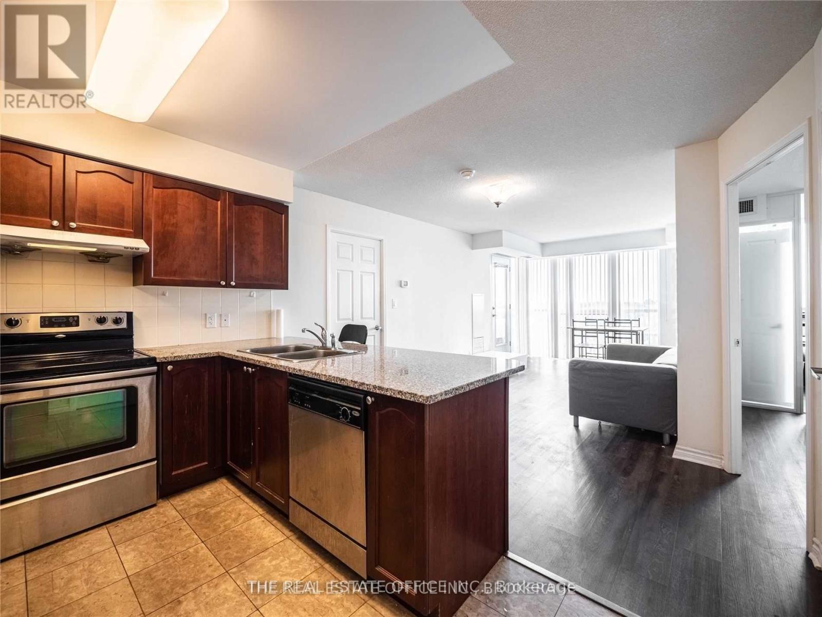 1221 - 35 Hollywood Avenue, Toronto, Ontario  M2N 0A9 - Photo 6 - C12210880