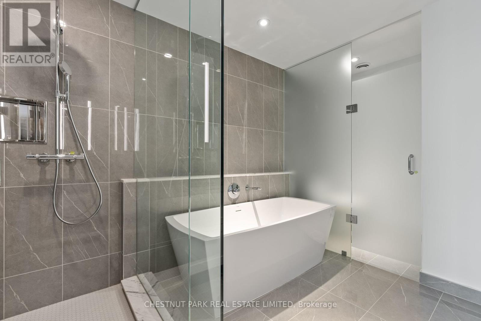 609 - 155 Merchant's Wharf, Toronto, Ontario  M5A 0Y4 - Photo 17 - C12210891