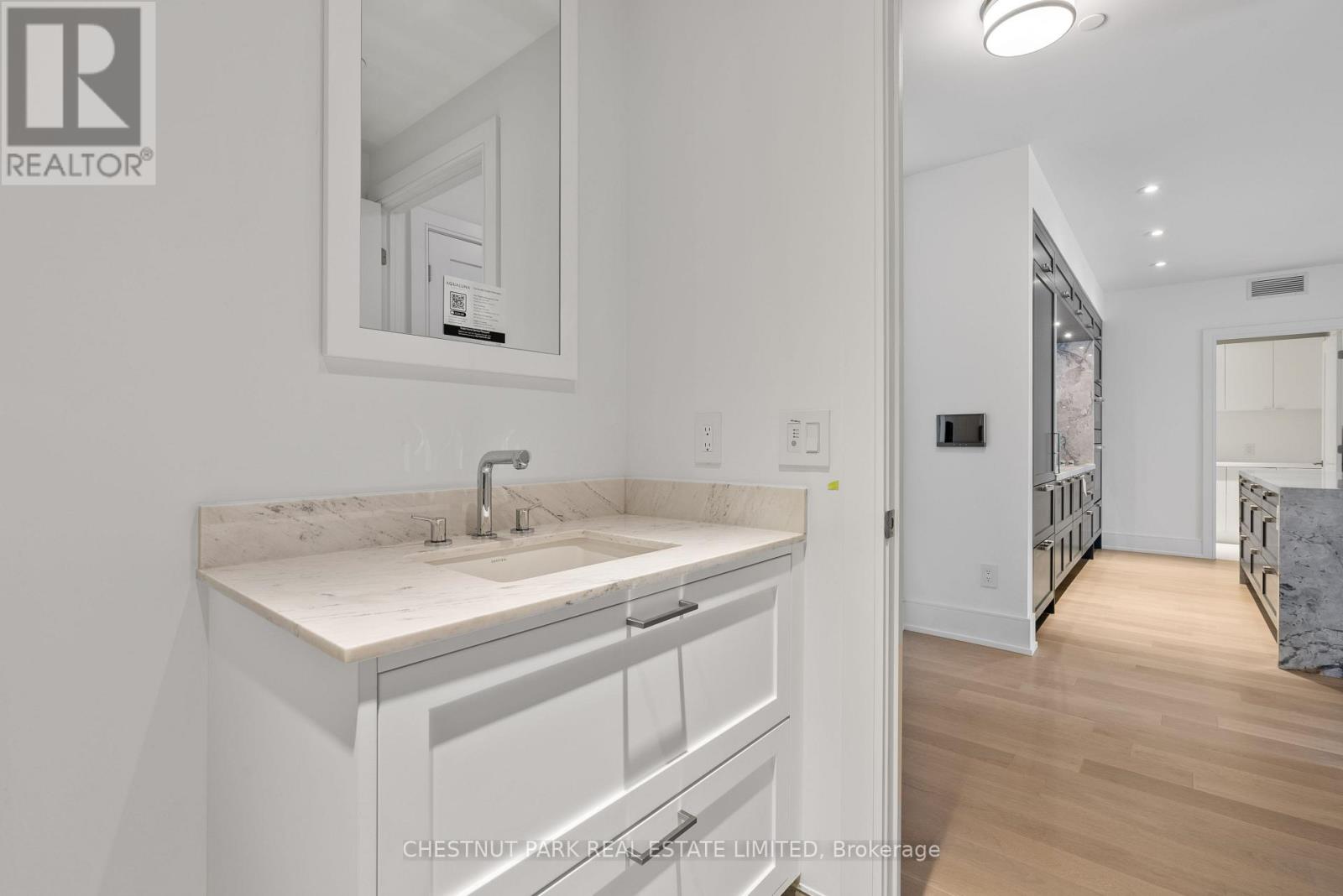 609 - 155 Merchant's Wharf, Toronto, Ontario  M5A 0Y4 - Photo 5 - C12210891