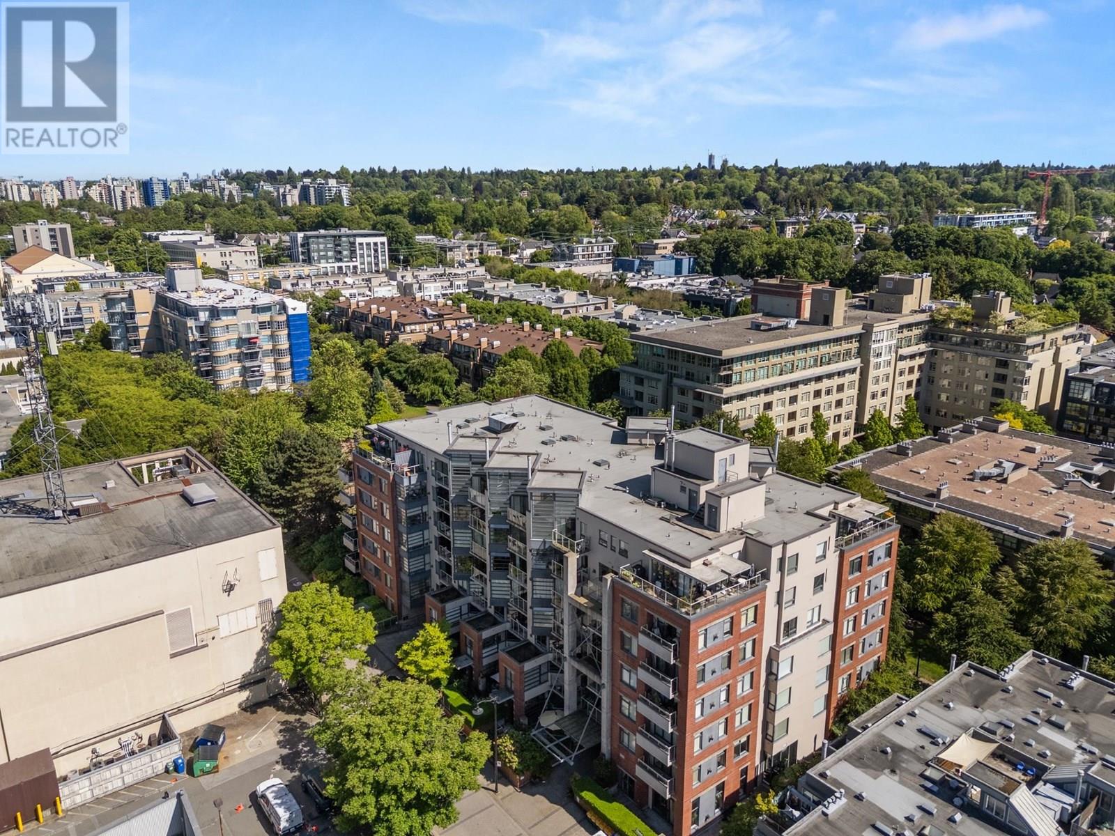 103 2228 Marstrand Avenue, Vancouver, British Columbia  V6K 4T1 - Photo 2 - R3013776