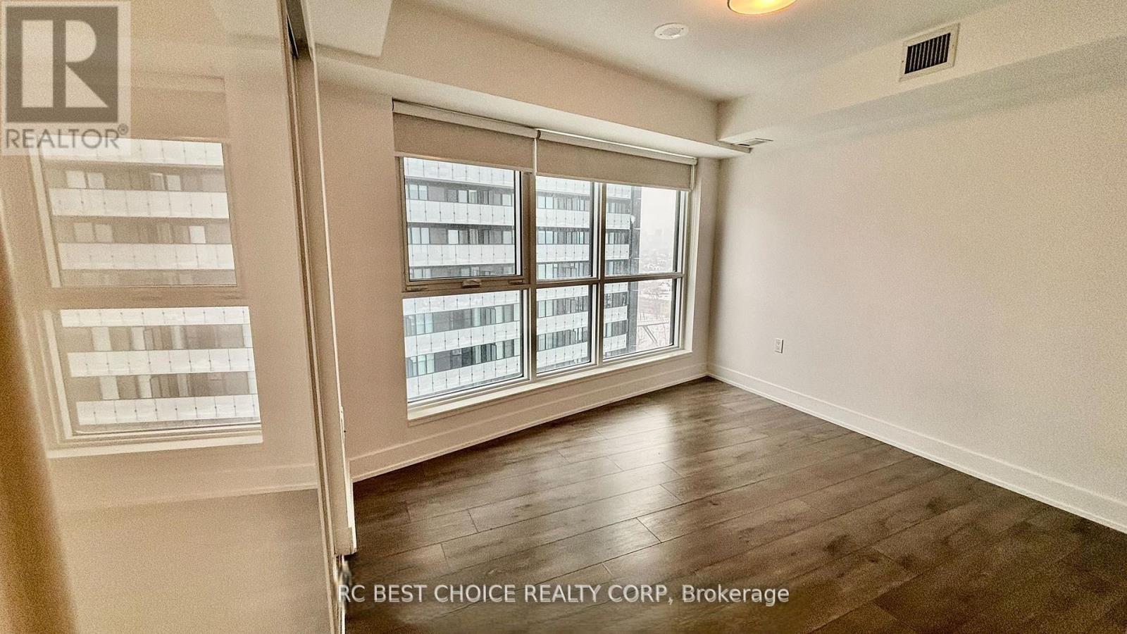 2022 - 585 Bloor Street E, Toronto, Ontario  M4W 0B3 - Photo 16 - C12210900