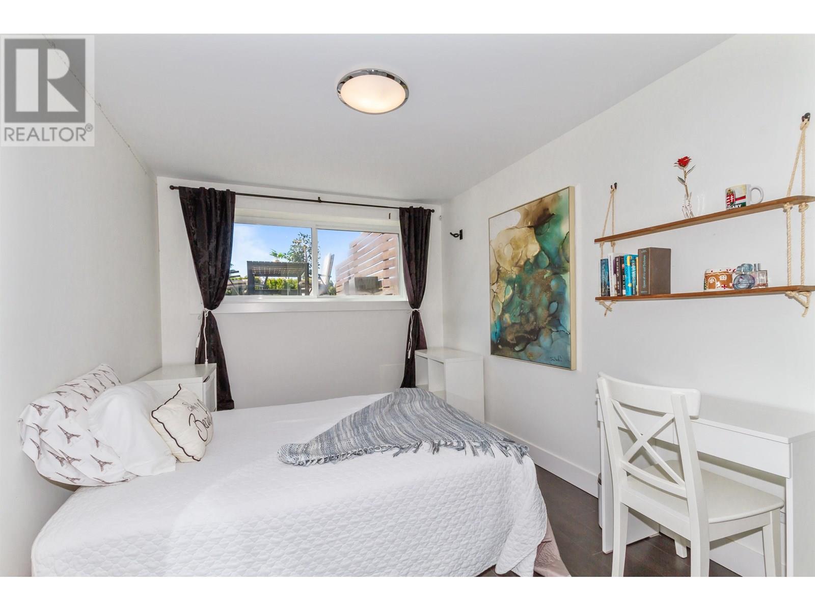 384 E 4th Street, North Vancouver, British Columbia  V7L 1J2 - Photo 13 - R3013807