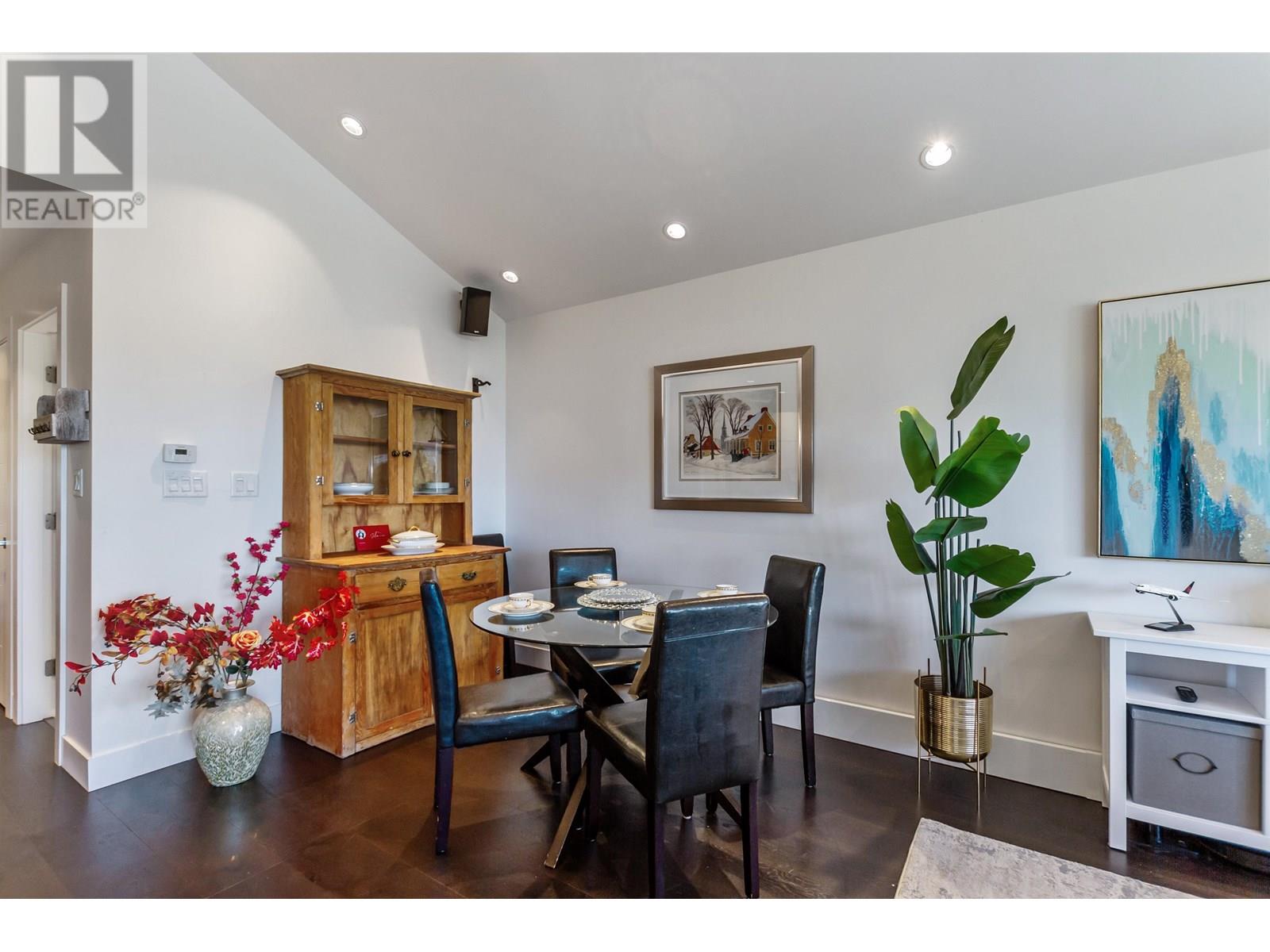 384 E 4th Street, North Vancouver, British Columbia  V7L 1J2 - Photo 8 - R3013807