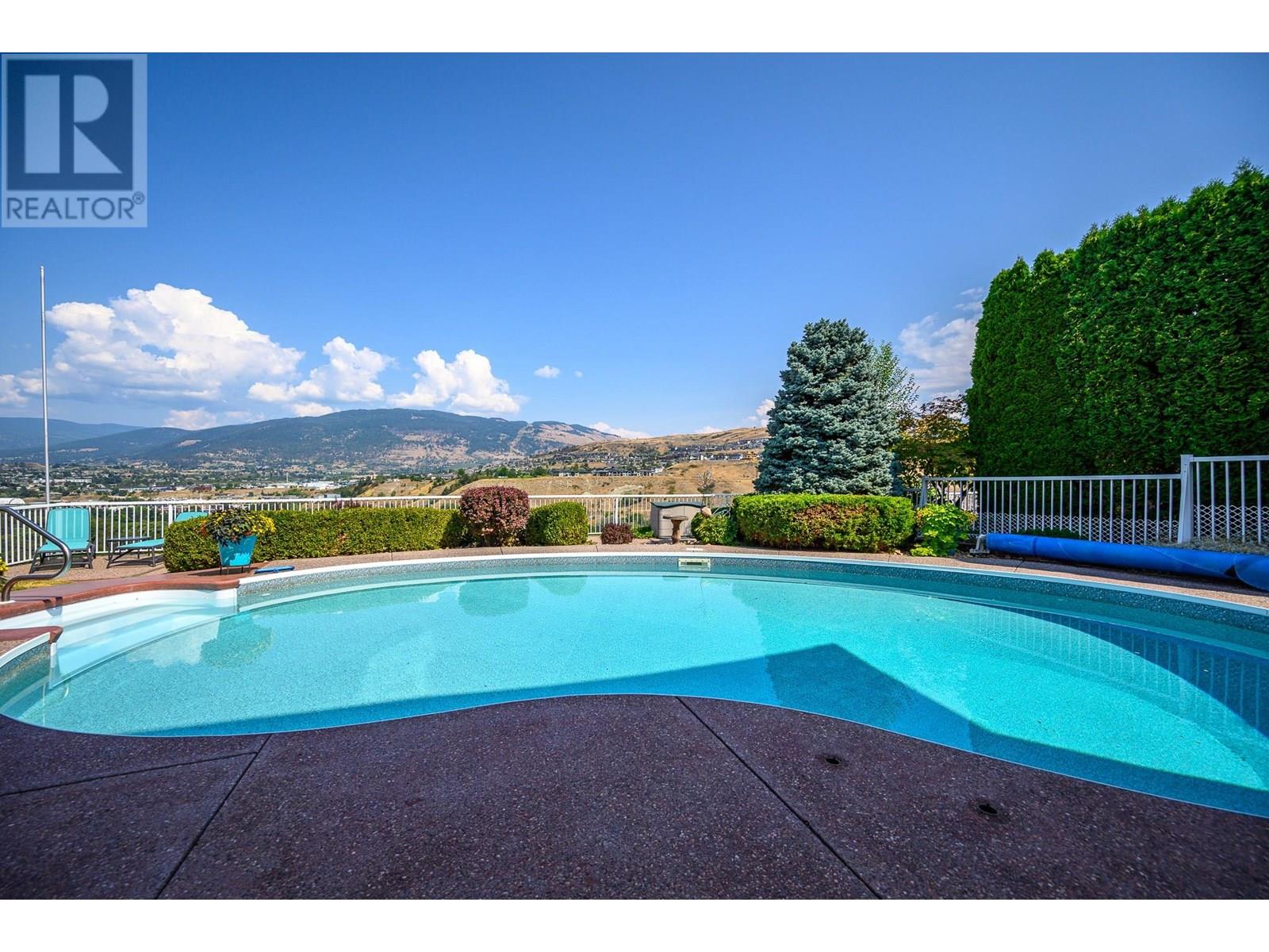 307 Country Estate Place, Vernon, British Columbia  V1B 2W7 - Photo 4 - 10347814