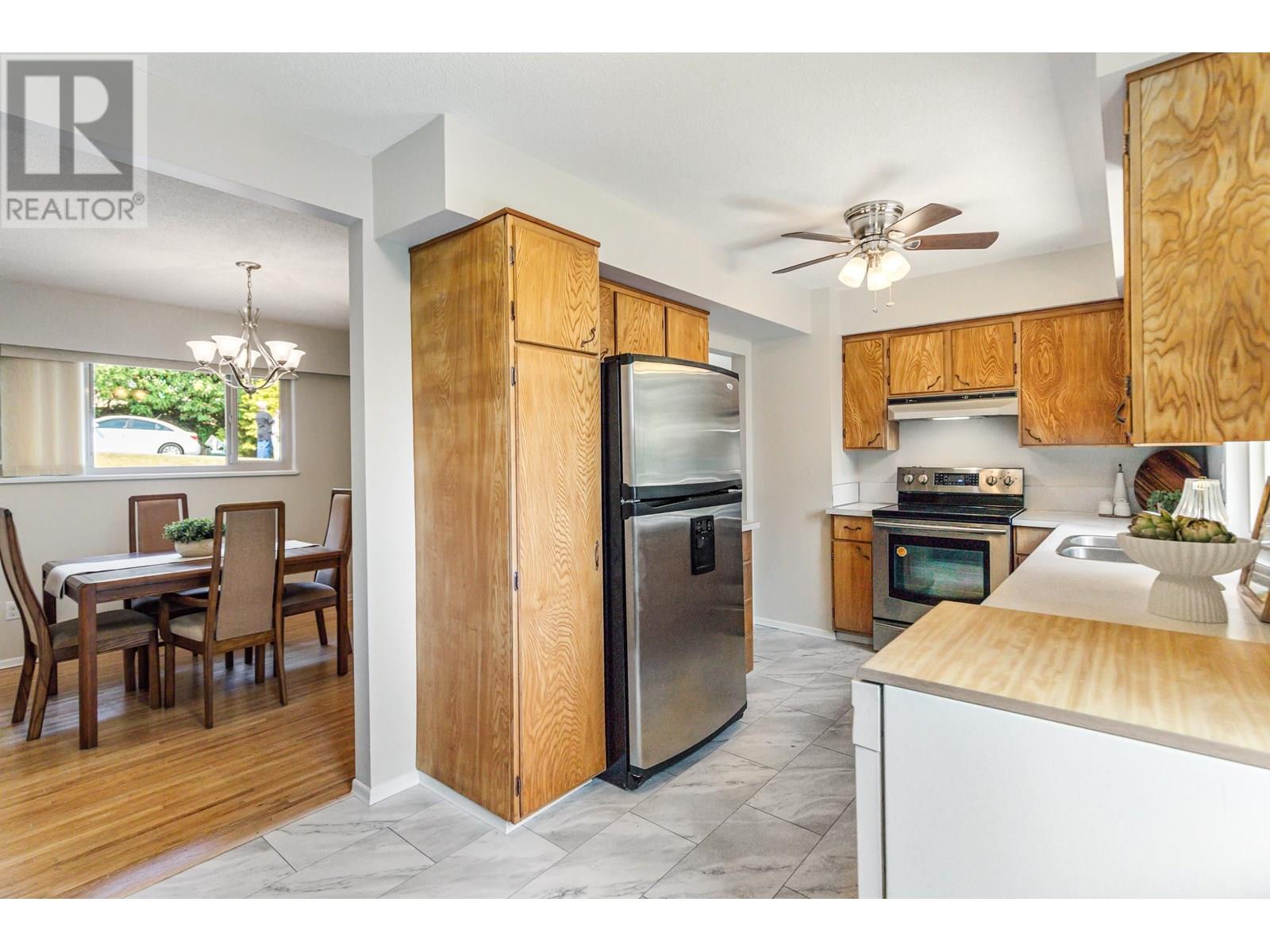 230 Harvard Drive, Port Moody, British Columbia  V3H 1S8 - Photo 10 - R3013784