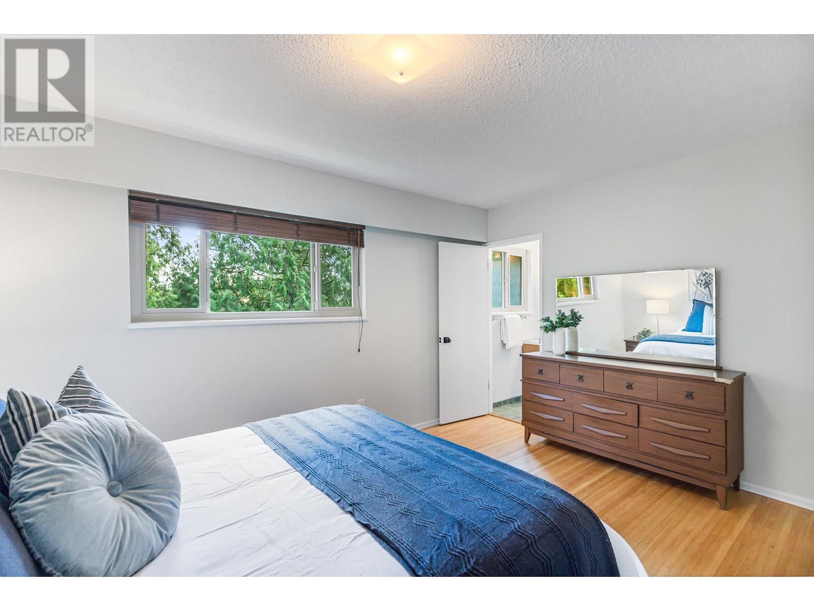 230 Harvard Drive, Port Moody, British Columbia  V3H 1S8 - Photo 13 - R3013784