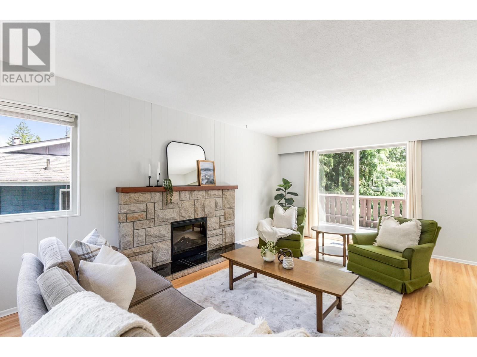 230 Harvard Drive, Port Moody, British Columbia  V3H 1S8 - Photo 4 - R3013784