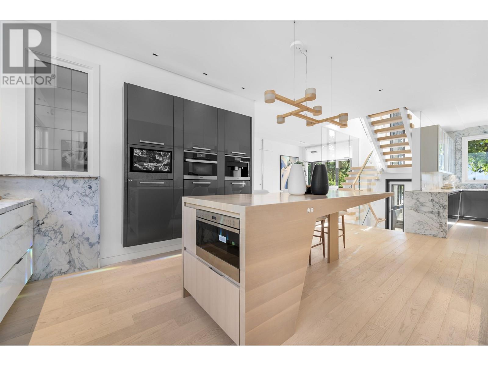 2106 Sw Marine Drive, Vancouver, British Columbia  V6P 6B5 - Photo 6 - R3013785