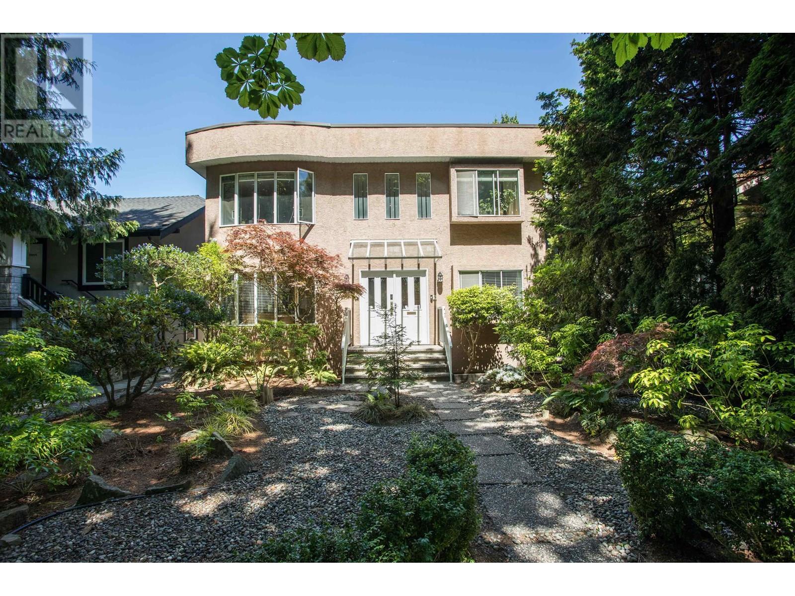 2945 W 12th Avenue, Vancouver, British Columbia  V6K 2R2 - Photo 2 - R3013803
