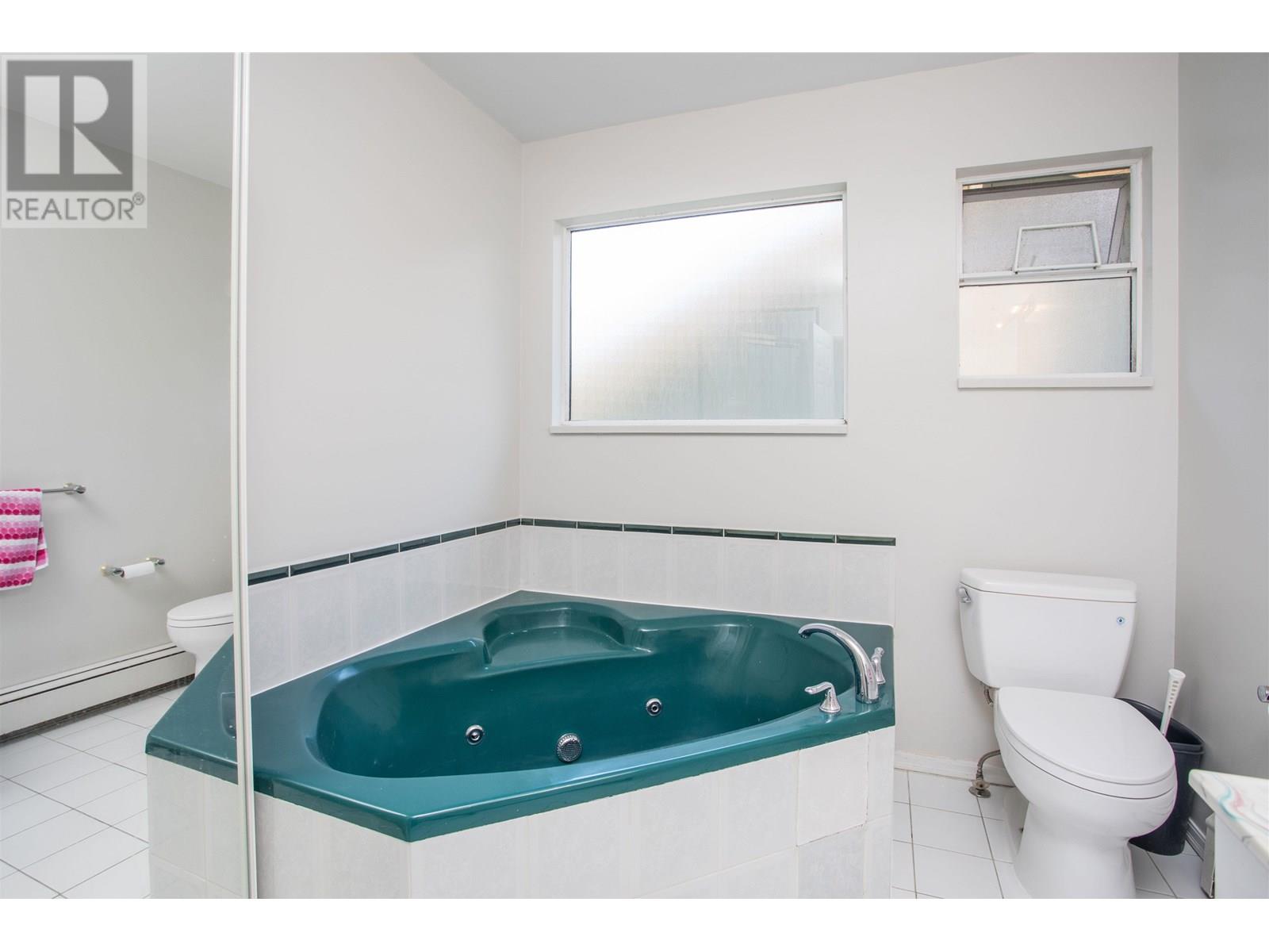2945 W 12th Avenue, Vancouver, British Columbia  V6K 2R2 - Photo 5 - R3013803