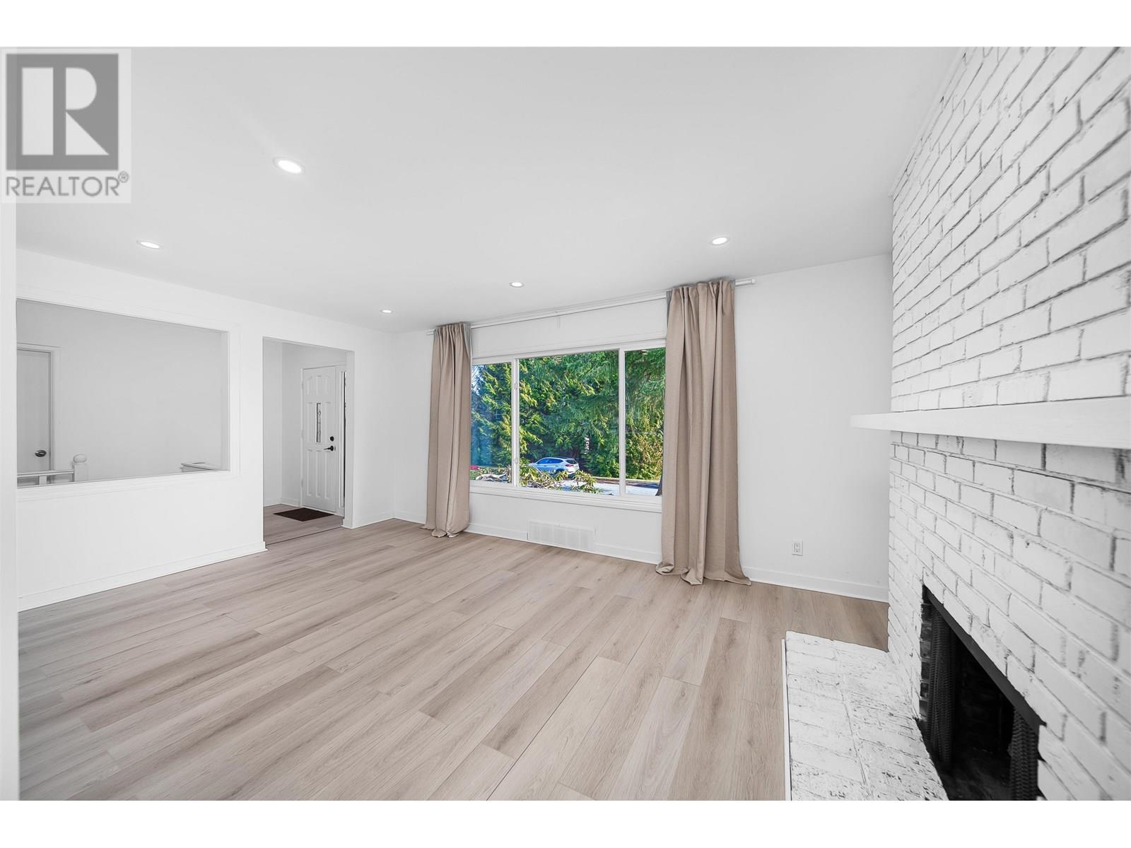 860 Whitchurch Street, North Vancouver, British Columbia  V7L 2A4 - Photo 4 - R3013837