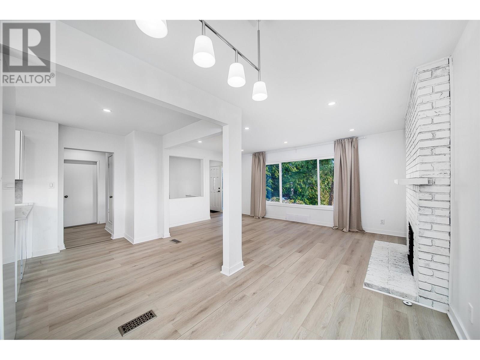 860 Whitchurch Street, North Vancouver, British Columbia  V7L 2A4 - Photo 7 - R3013837
