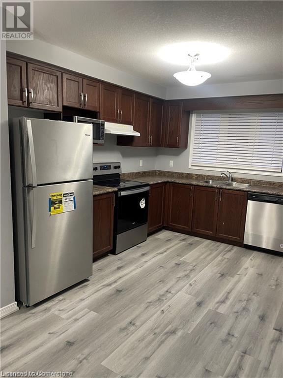 198 Maitland Street, Kitchener, Ontario  N2R 0C3 - Photo 3 - 40739689
