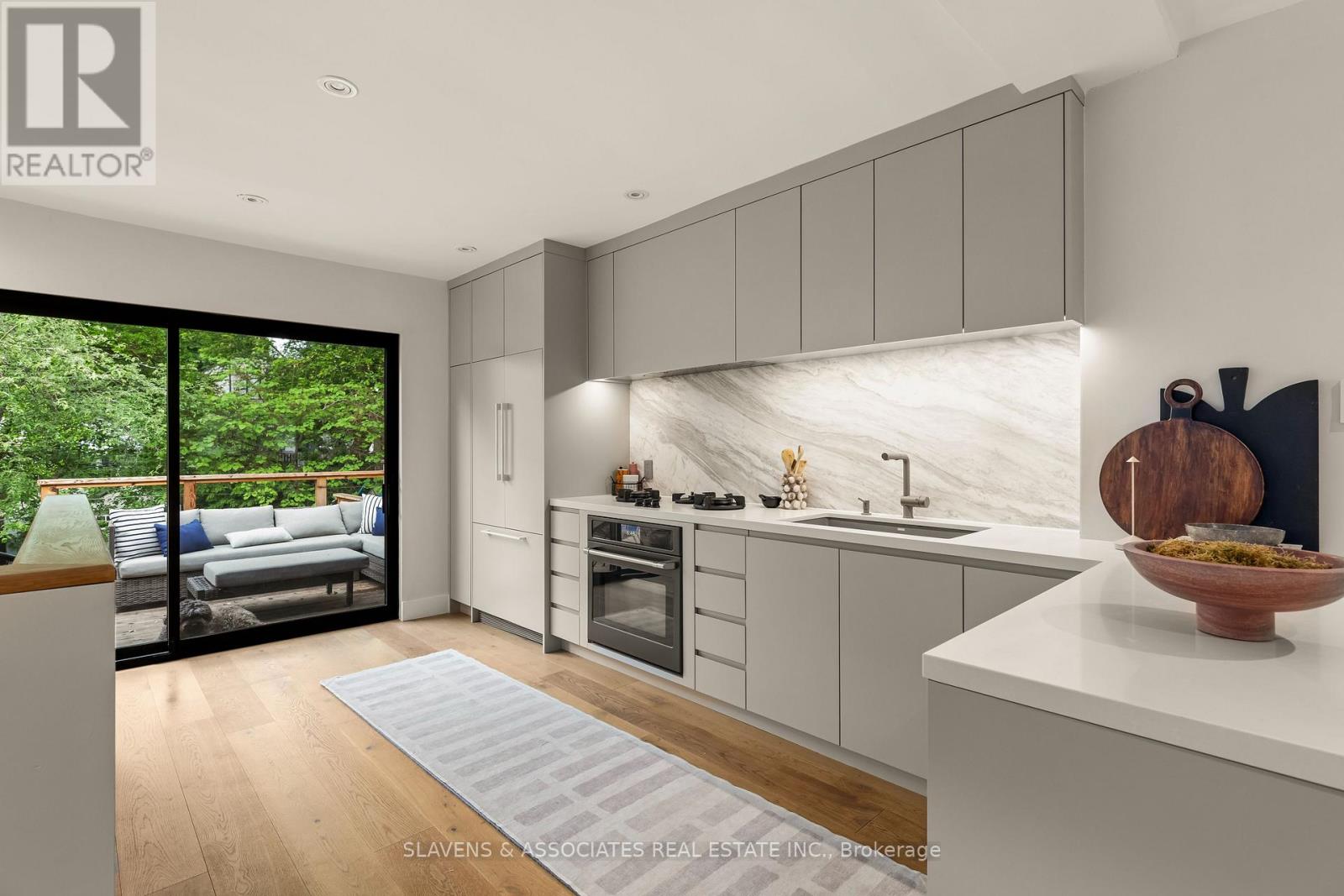 105 King Edward Avenue, Toronto (Woodbine-Lumsden), Ontario  M4C 5J7 - Photo 11 - E12210860