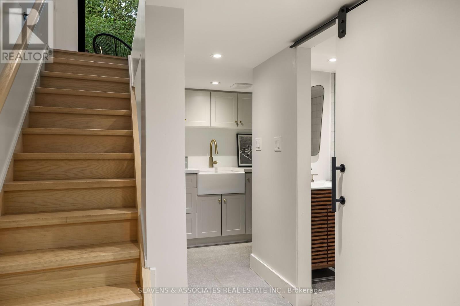 105 King Edward Avenue, Toronto (Woodbine-Lumsden), Ontario  M4C 5J7 - Photo 27 - E12210860