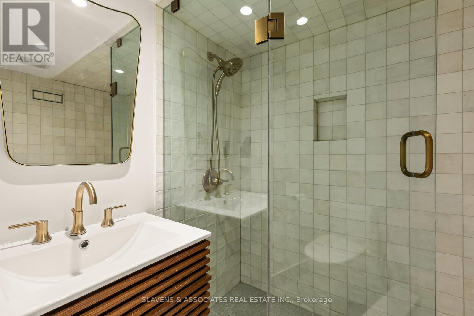 105 King Edward Avenue, Toronto (Woodbine-Lumsden), Ontario  M4C 5J7 - Photo 29 - E12210860