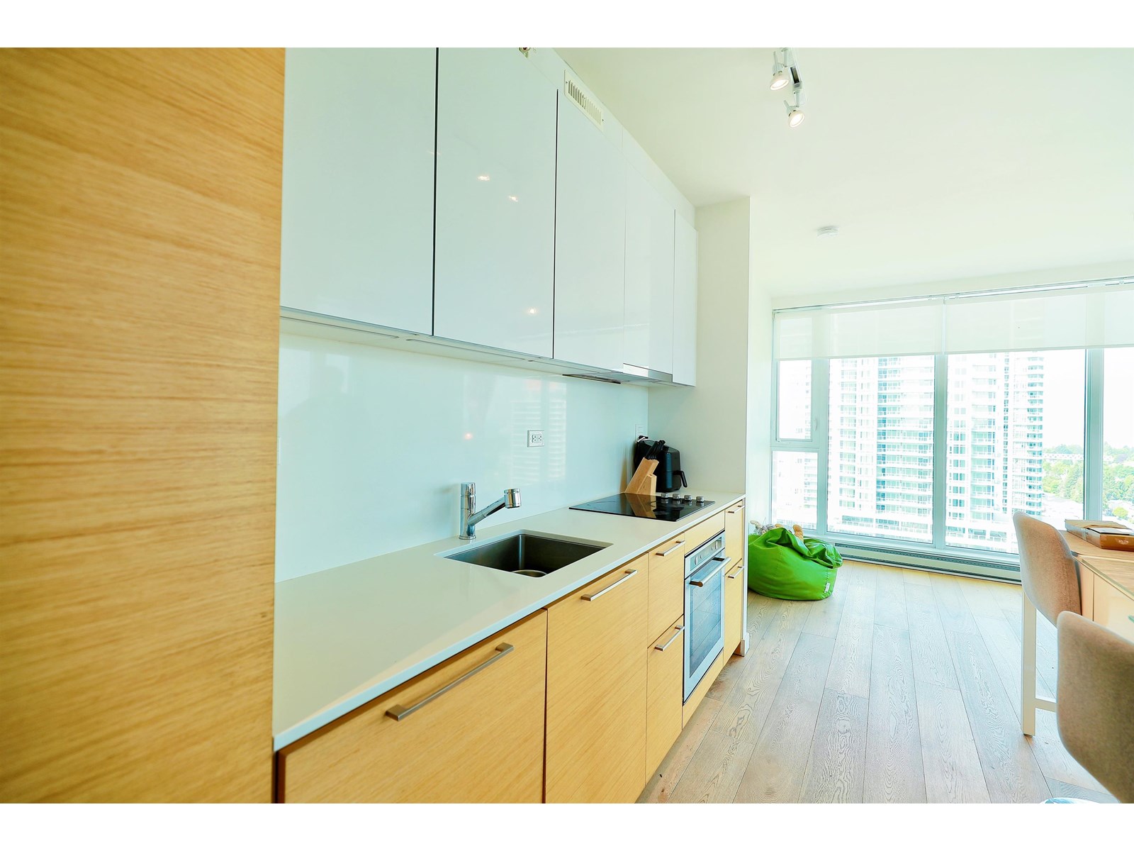 2606 13438 Central Avenue, Surrey, British Columbia  V3T 0N2 - Photo 8 - R3013847