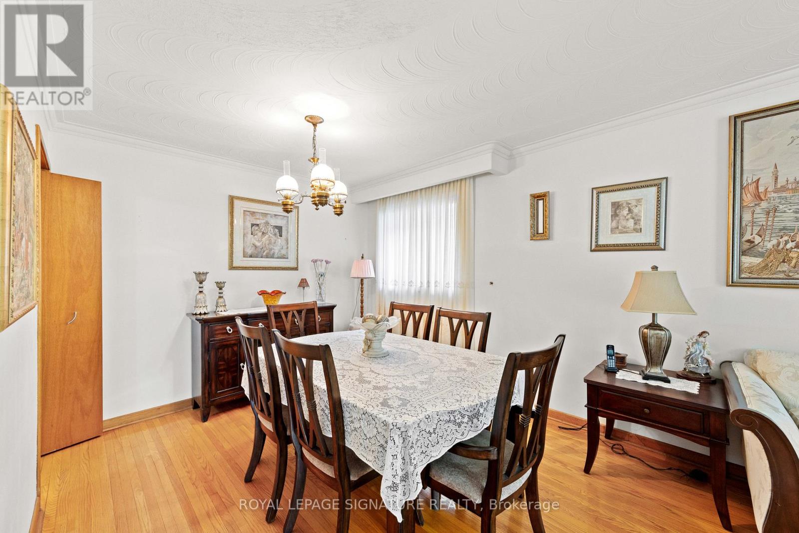 29 Woodview Road, Vaughan (East Woodbridge), Ontario  L4L 2V3 - Photo 14 - N12210753