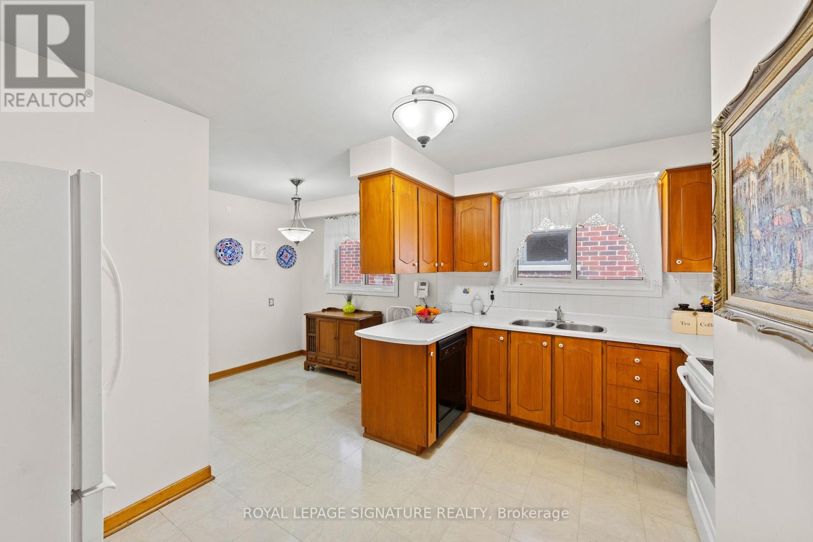 29 Woodview Road, Vaughan (East Woodbridge), Ontario  L4L 2V3 - Photo 15 - N12210753