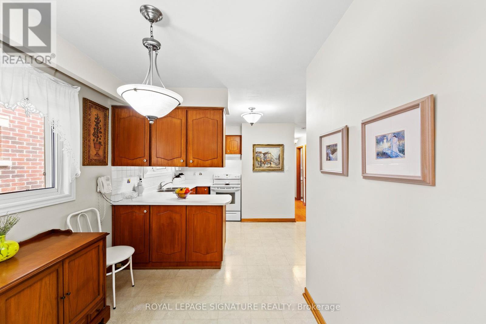 29 Woodview Road, Vaughan (East Woodbridge), Ontario  L4L 2V3 - Photo 18 - N12210753