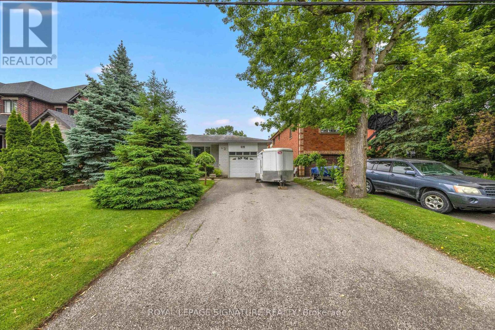 29 Woodview Road, Vaughan (East Woodbridge), Ontario  L4L 2V3 - Photo 2 - N12210753