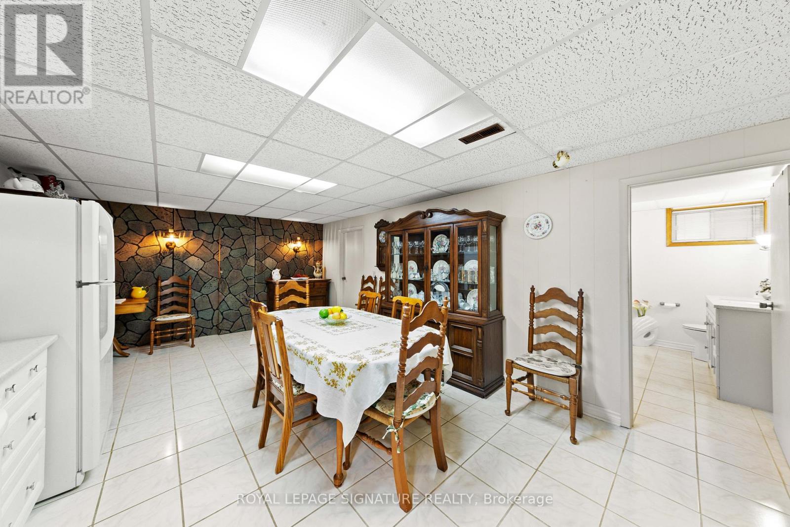 29 Woodview Road, Vaughan (East Woodbridge), Ontario  L4L 2V3 - Photo 30 - N12210753
