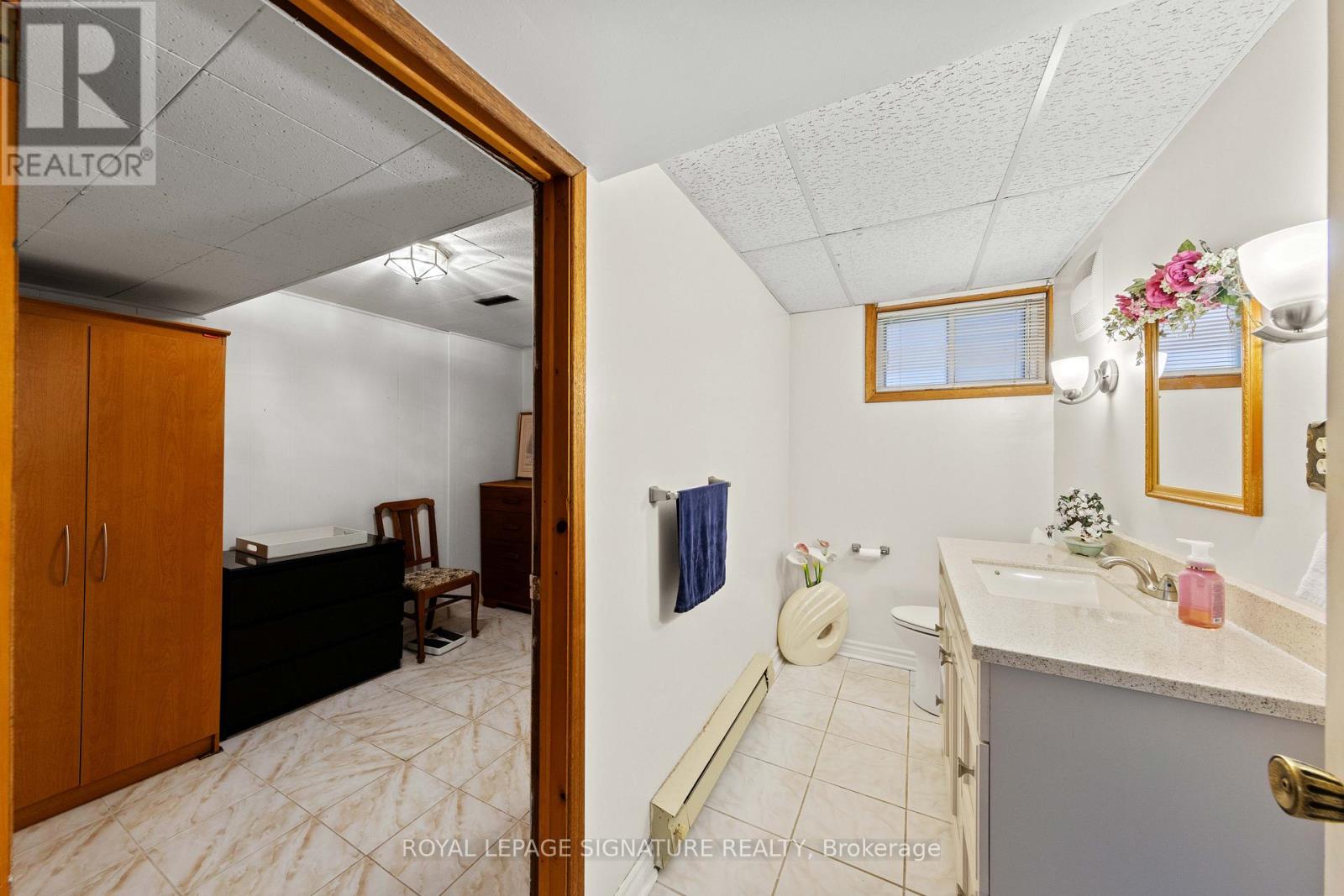 29 Woodview Road, Vaughan (East Woodbridge), Ontario  L4L 2V3 - Photo 32 - N12210753