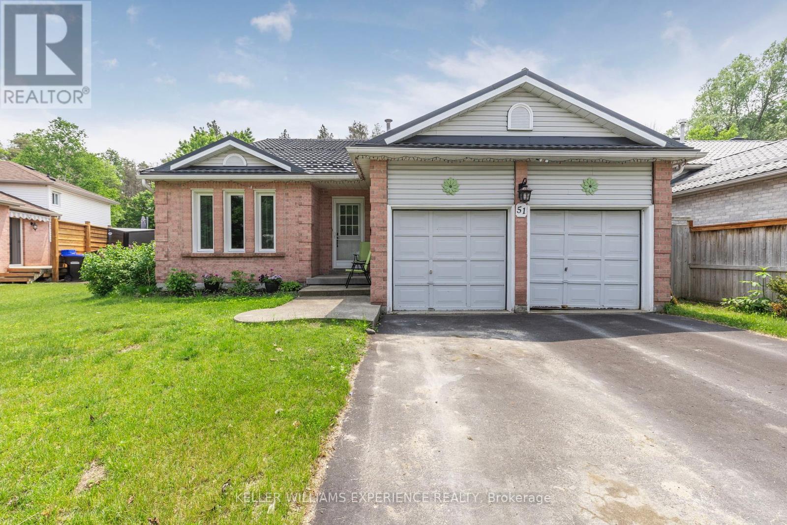 51 Nottawasaga Drive, Essa (Angus), Ontario  L0M 1B0 - Photo 1 - N12210761