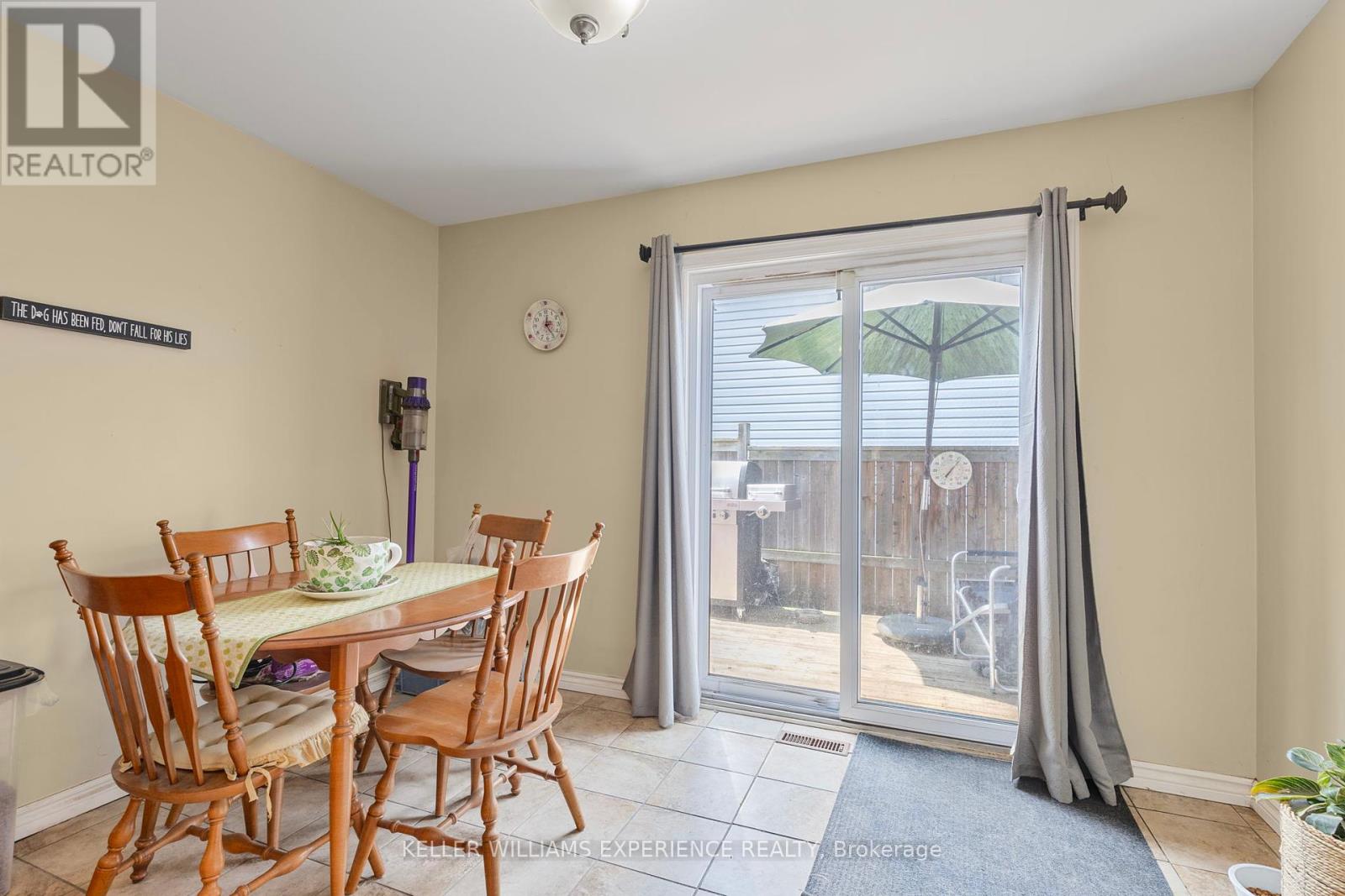 51 Nottawasaga Drive, Essa (Angus), Ontario  L0M 1B0 - Photo 11 - N12210761