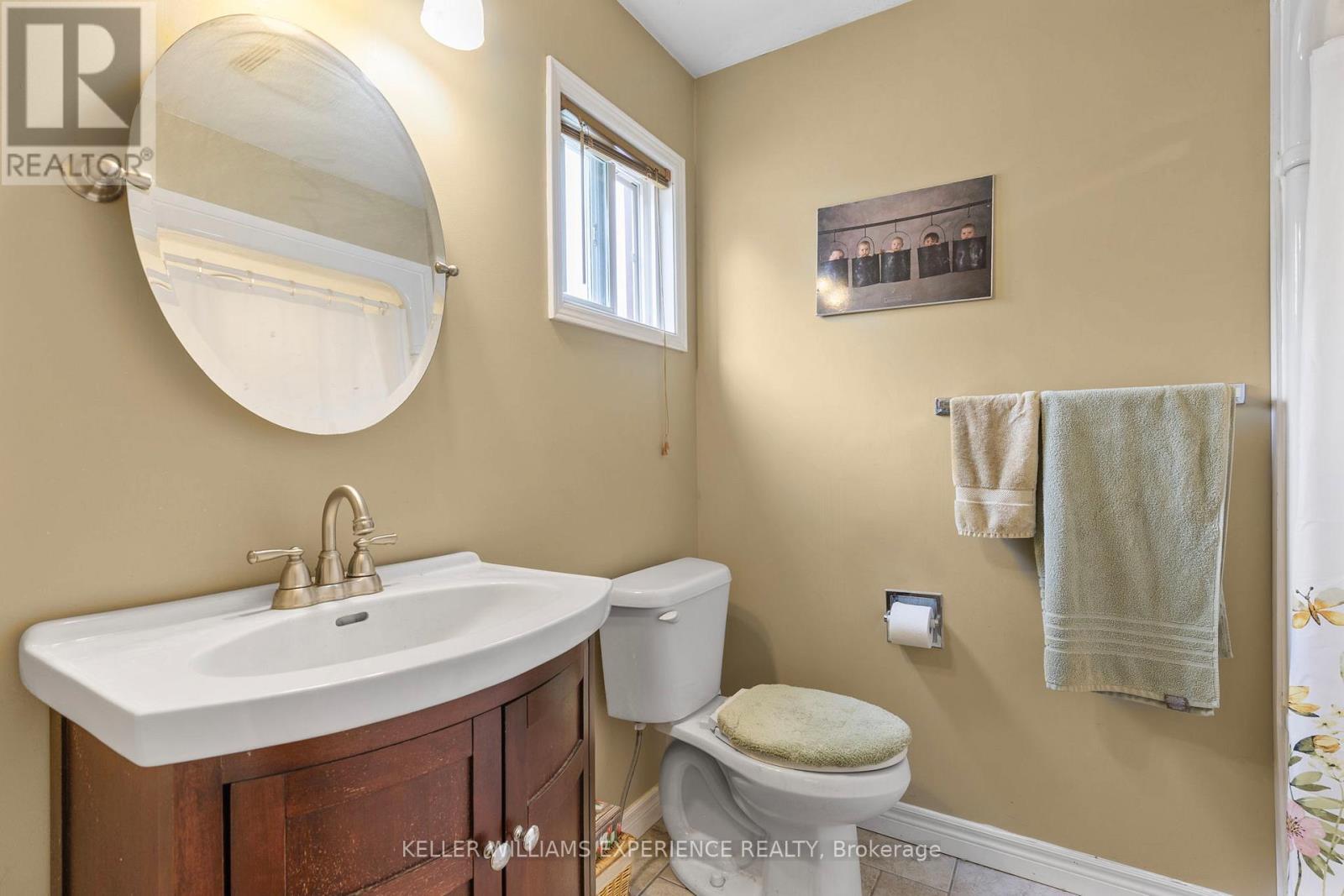 51 Nottawasaga Drive, Essa (Angus), Ontario  L0M 1B0 - Photo 16 - N12210761