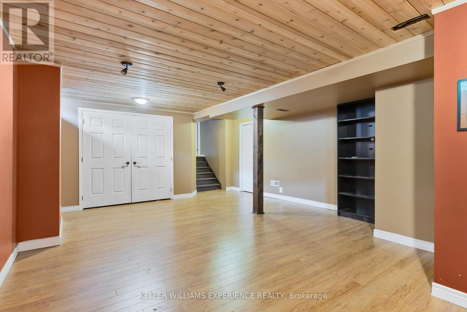51 Nottawasaga Drive, Essa (Angus), Ontario  L0M 1B0 - Photo 29 - N12210761