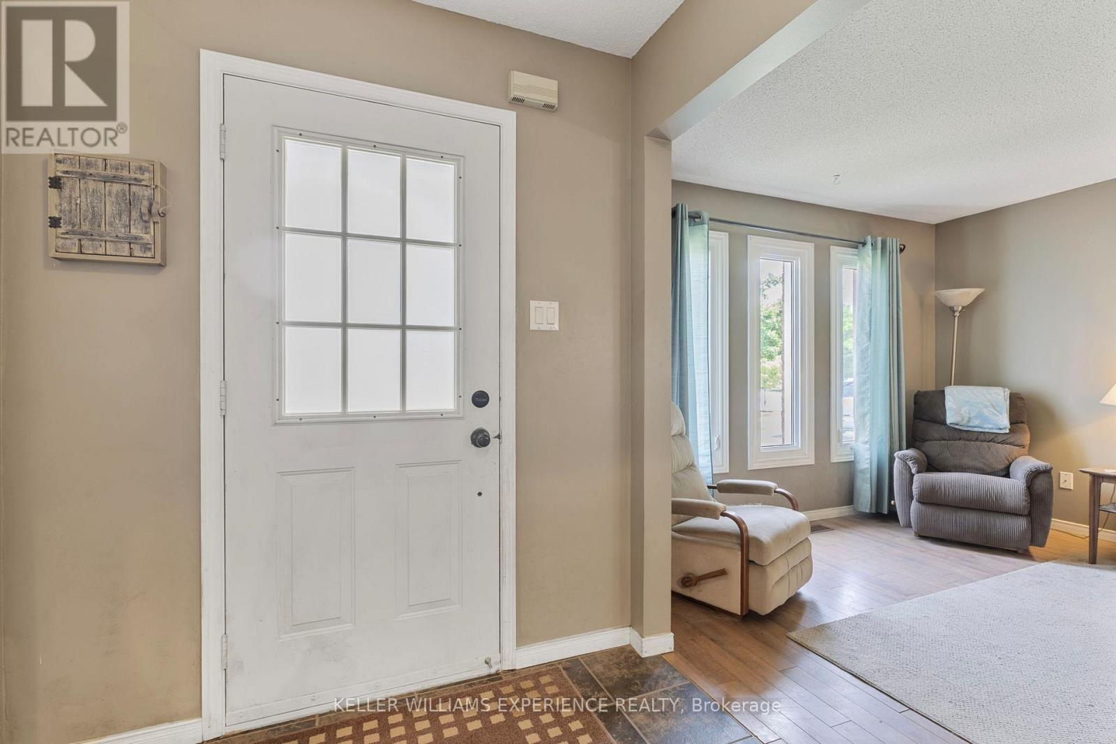 51 Nottawasaga Drive, Essa (Angus), Ontario  L0M 1B0 - Photo 3 - N12210761