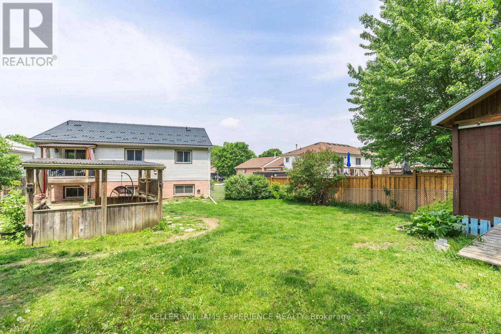51 Nottawasaga Drive, Essa (Angus), Ontario  L0M 1B0 - Photo 35 - N12210761
