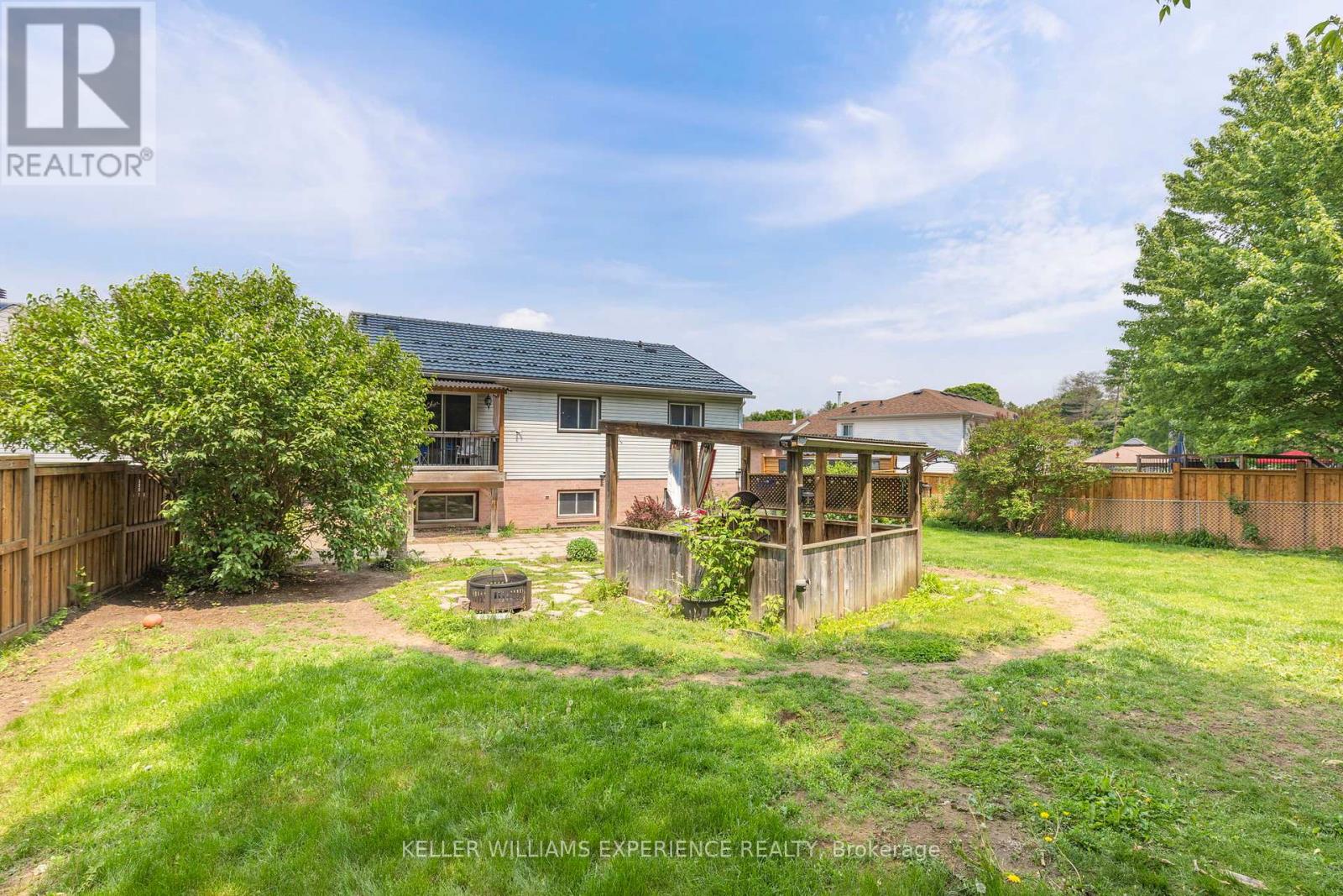 51 Nottawasaga Drive, Essa (Angus), Ontario  L0M 1B0 - Photo 36 - N12210761