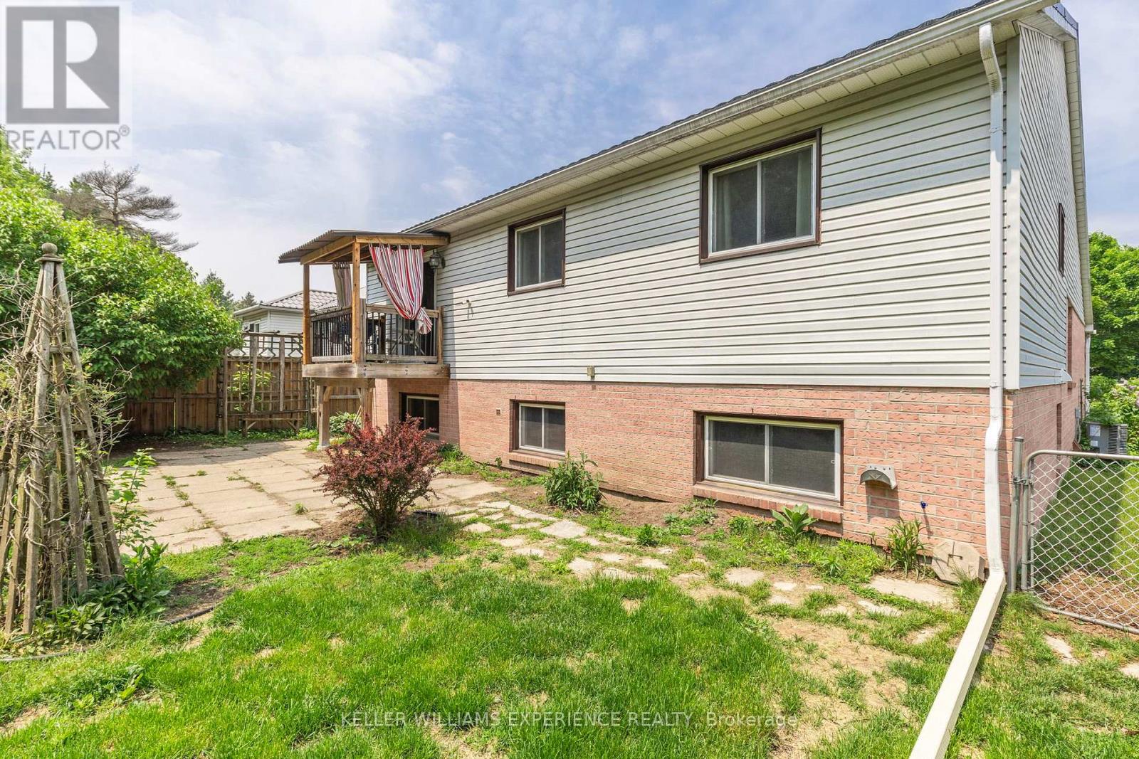 51 Nottawasaga Drive, Essa (Angus), Ontario  L0M 1B0 - Photo 40 - N12210761