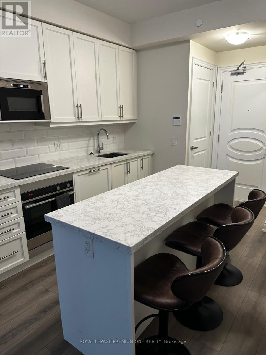 402 - 9085 Jane Street, Vaughan (Concord), Ontario  L4K 0L8 - Photo 2 - N12210858