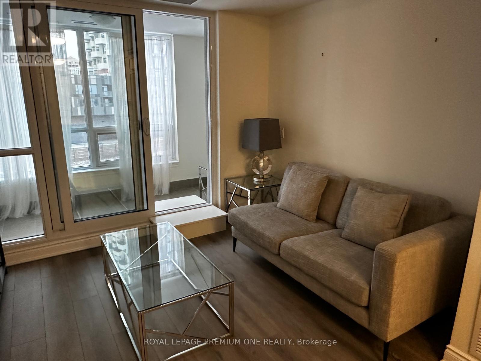 402 - 9085 Jane Street, Vaughan (Concord), Ontario  L4K 0L8 - Photo 8 - N12210858