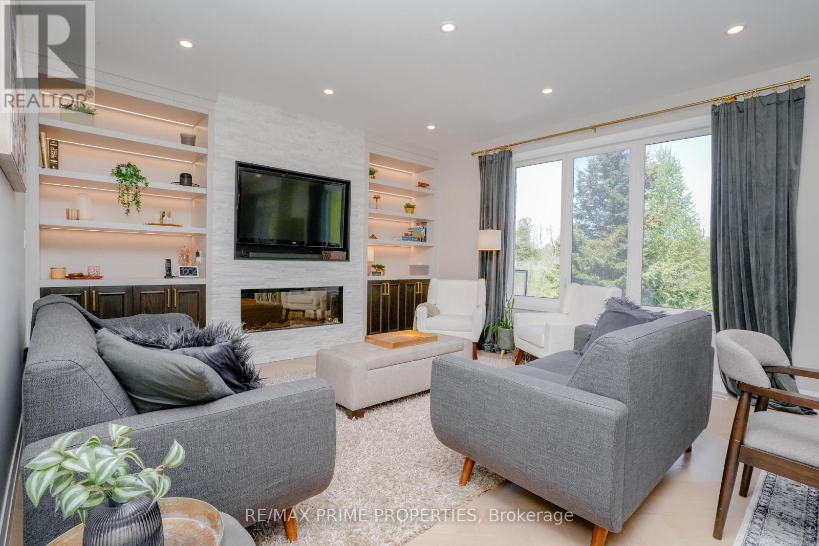 54 Vitlor Drive, Richmond Hill (Oak Ridges), Ontario  L4E 4P9 - Photo 14 - N12210885
